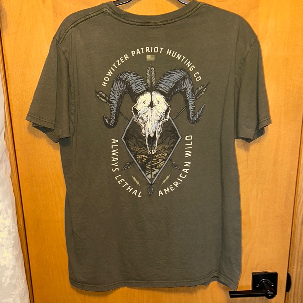 Green Short Sleeve Hunting Tee with Crew Neck